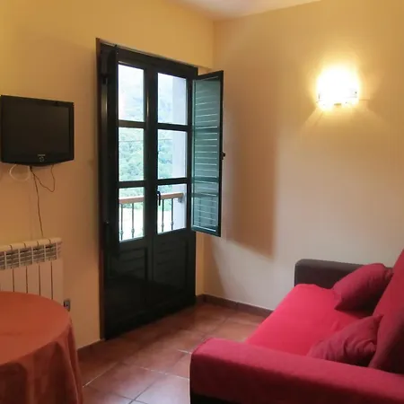 Rurales Casa Baltasar Апартаменты Монастерио-де-Эрмо